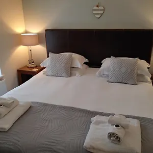  Apartment The House - Free 1st Breakfast - Free Parking