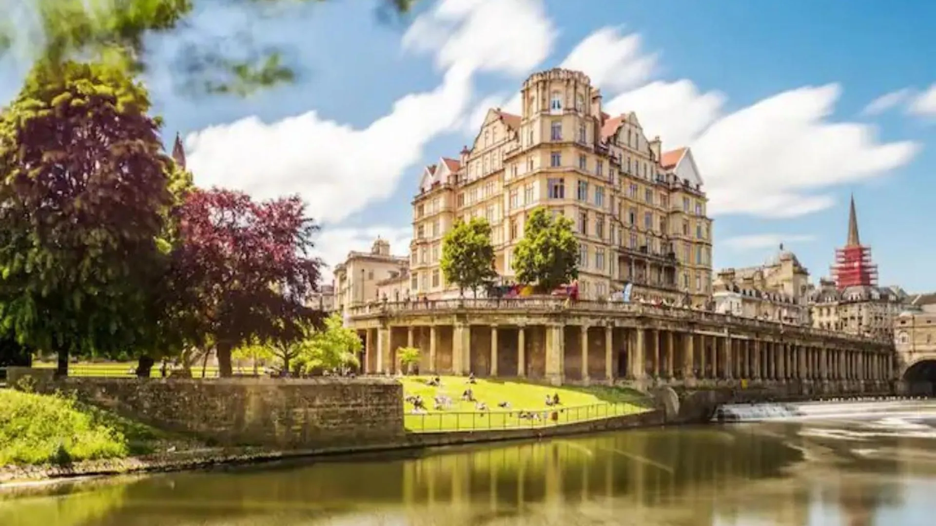 Pass The Keys Bijoux Central Bath Period Apartment And Parking