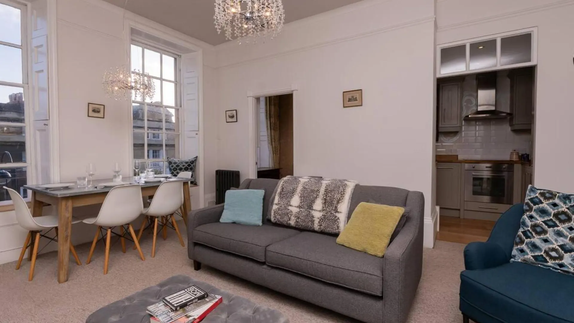 Pass The Keys Bijoux Central Bath Period Apartment And Parking