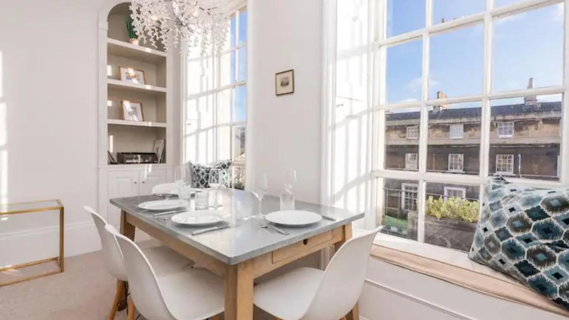 Pass The Keys Bijoux Central Bath Period Apartment And Parking United Kingdom